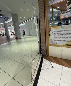 chân standee