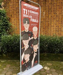 standee kiểu cửa