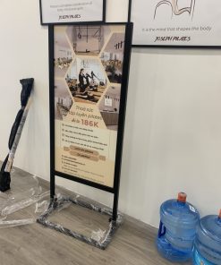 chân standee sắt